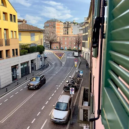 Traditional Italian House - Apartamento *